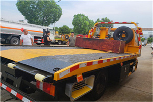 墨江附近拖车电话号码服务