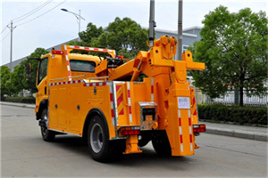 墨江高速路拖车费